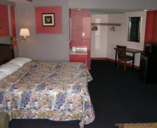 Manor Motel Minooka 객실 사진